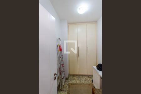 Apartamento à venda com 315m², 4 quartos e 4 vagasÁrea de Serviço