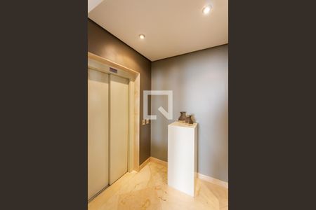 Apartamento à venda com 315m², 4 quartos e 4 vagasHall