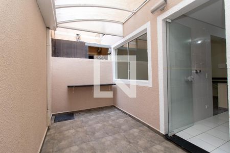 Apartamento para alugar com 65m², 2 quartos e 1 vagaÁrea de Serviço