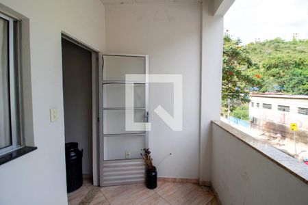 Apartamento para alugar com 90m², 3 quartos e 1 vagaSacada