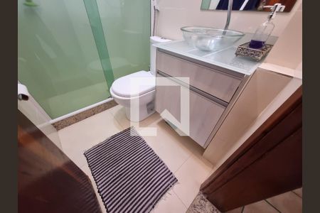 Apartamento à venda com 198m², 4 quartos e 2 vagas Apartamento à venda com 198m², 4 quartos e 2 vagasBanheiro