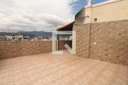 Apartamento à venda com 198m², 4 quartos e 2 vagasArea de seviço