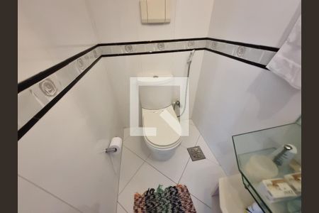 Apartamento à venda com 198m², 4 quartos e 2 vagas Apartamento à venda com 198m², 4 quartos e 2 vagasBanheiro