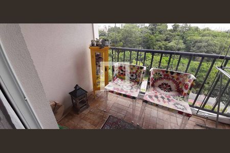 Sacada de apartamento à venda com 2 quartos, 59m² em Umuarama, Osasco