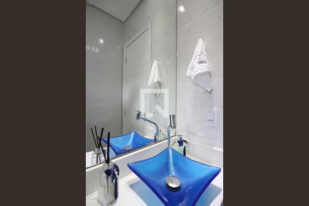 Casa à venda com 170m², 3 quartos e 2 vagasBanheiro Social 2