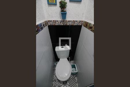 Casa à venda com 170m², 3 quartos e 2 vagasLavabo