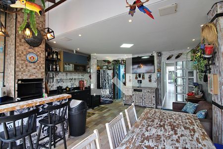 Casa à venda com 170m², 3 quartos e 2 vagasEspaço Gourmet