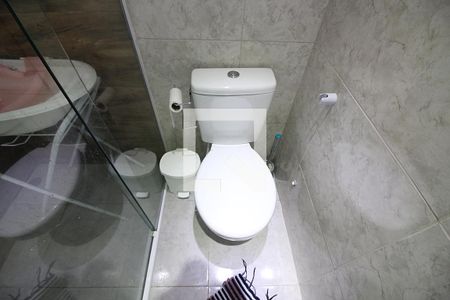 Casa à venda com 170m², 3 quartos e 2 vagasBanheiro Social 1