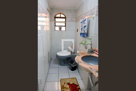 Casa à venda com 194m², 3 quartos e 1 vagaLavabo