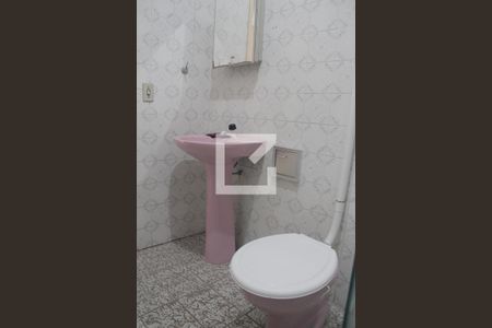 Casa à venda com 200m², 3 quartos e 1 vagaBanheiro