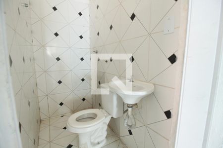 Banheiro de casa para alugar com 1 quarto, 50m² em Vila Prudente, São Paulo