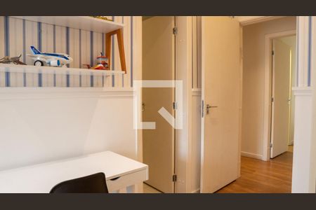 Apartamento à venda com 210m², 5 quartos e 2 vagasQuarto 2