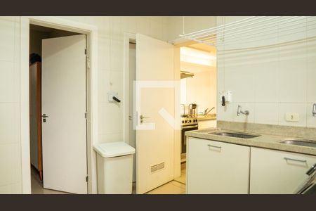 Apartamento à venda com 210m², 5 quartos e 2 vagasÁrea de Serviço