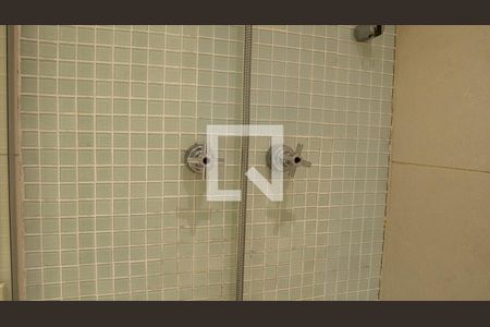 Apartamento à venda com 210m², 5 quartos e 2 vagasBanheiro da Suíte 2