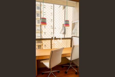 Apartamento à venda com 210m², 5 quartos e 2 vagasVaranda