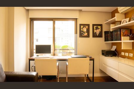 Apartamento à venda com 210m², 5 quartos e 2 vagasQuarto 4