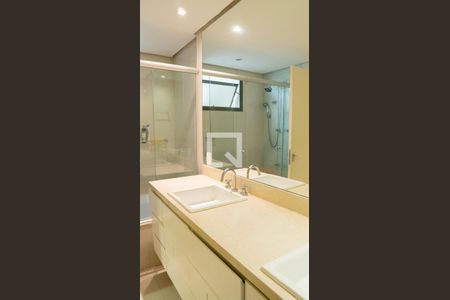 Apartamento à venda com 210m², 5 quartos e 2 vagasBanheiro da Suíte 1