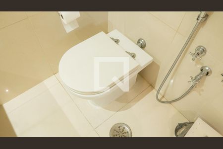 Apartamento à venda com 210m², 5 quartos e 2 vagasBanheiro da Suíte 1