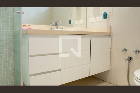 Apartamento à venda com 210m², 5 quartos e 2 vagasBanheiro da Suíte 3