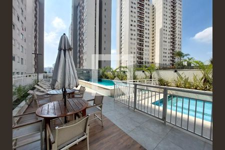 Apartamento à venda com 34m², 1 quarto e sem vagaPiscina