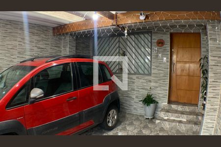 Casa à venda com 180m², 3 quartos e 2 vagas Casa à venda com 180m², 3 quartos e 2 vagasGaragem