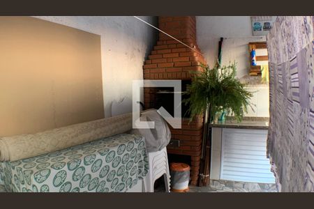 Casa à venda com 180m², 3 quartos e 2 vagas Casa à venda com 180m², 3 quartos e 2 vagasÁrea comum - Churrasqueira