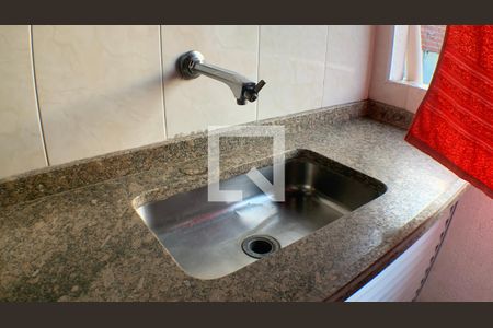 Casa à venda com 180m², 3 quartos e 2 vagas Casa à venda com 180m², 3 quartos e 2 vagasÁrea comum - Churrasqueira