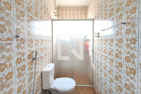 Banheiro de apartamento à venda com 2 quartos, 64m² em Vila Mimosa, Campinas