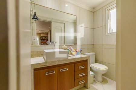 Casa de condomínio à venda com 350m², 4 quartos e 2 vagas Casa de condomínio à venda com 350m², 4 quartos e 2 vagasBanheiro da Suíte 4