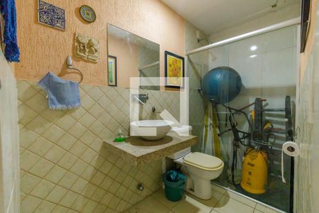 Casa de condomínio à venda com 350m², 4 quartos e 2 vagas Casa de condomínio à venda com 350m², 4 quartos e 2 vagasÁrea de Lazer