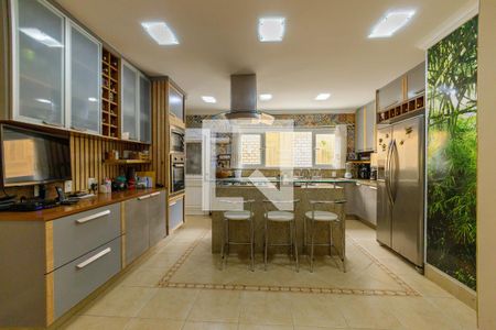 Casa de condomínio à venda com 350m², 4 quartos e 2 vagas Casa de condomínio à venda com 350m², 4 quartos e 2 vagasCozinha