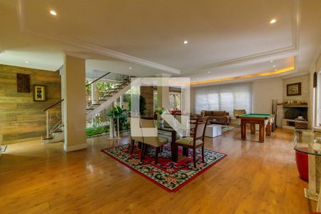 Sala de casa de condomínio à venda com 4 quartos, 350m² em Vargem Pequena, Rio de Janeiro