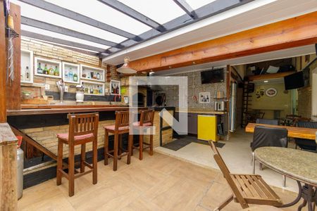 Casa de condomínio à venda com 350m², 4 quartos e 2 vagas Casa de condomínio à venda com 350m², 4 quartos e 2 vagasQuintal Área Gourmet