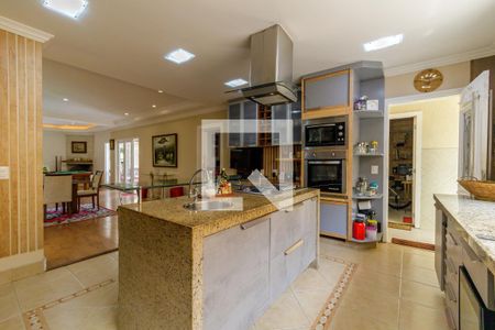 Casa de condomínio à venda com 350m², 4 quartos e 2 vagas Casa de condomínio à venda com 350m², 4 quartos e 2 vagasCozinha