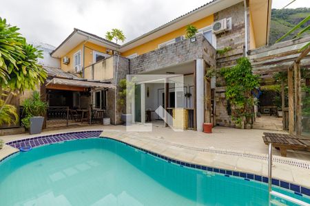 Quintal de casa de condomínio à venda com 4 quartos, 350m² em Vargem Pequena, Rio de Janeiro