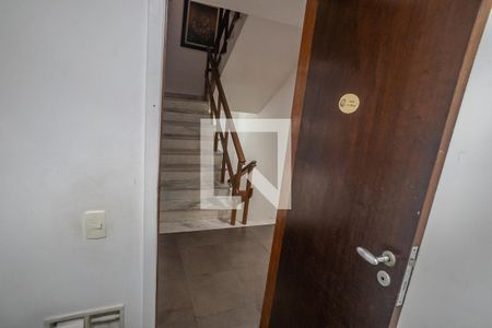 Casa à venda com 800m², 6 quartos e 3 vagasbanheiro 1