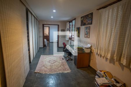 Casa à venda com 800m², 6 quartos e 3 vagasQuarto com closet e suite