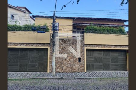 Casa à venda com 800m², 6 quartos e 3 vagasFachada da Casa