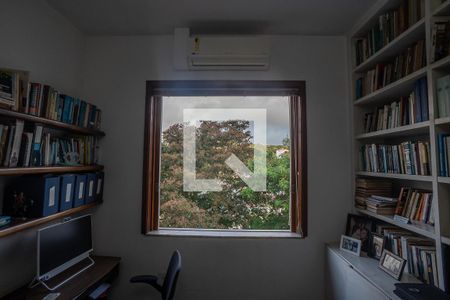 Casa à venda com 800m², 6 quartos e 3 vagasEscritório