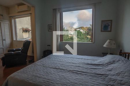 Casa à venda com 800m², 6 quartos e 3 vagasQuarto Principal 