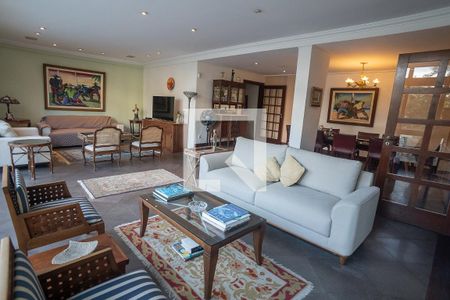 Sala 1 de casa para alugar com 6 quartos, 800m² em Cosme Velho, Rio de Janeiro