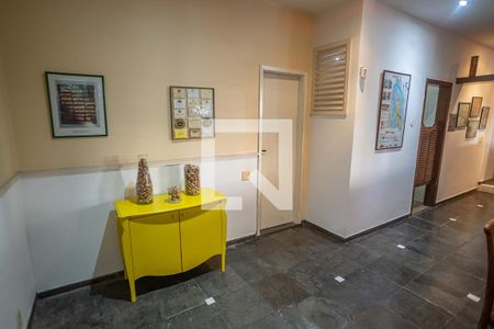 Casa à venda com 800m², 6 quartos e 3 vagassala de convivência