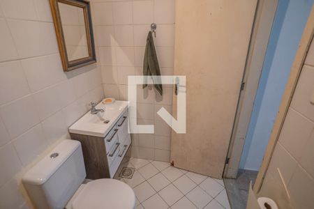 Casa à venda com 800m², 6 quartos e 3 vagasBanheiro da academia