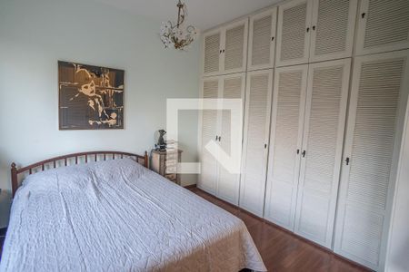Casa à venda com 800m², 6 quartos e 3 vagasQuarto Principal 