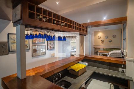 Casa à venda com 800m², 6 quartos e 3 vagassala de convivência Bar