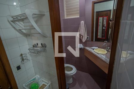 Casa à venda com 800m², 6 quartos e 3 vagassala de convivência banheiro