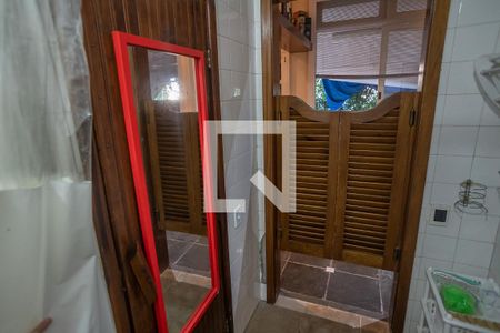 Casa à venda com 800m², 6 quartos e 3 vagassala de convivência banheiro