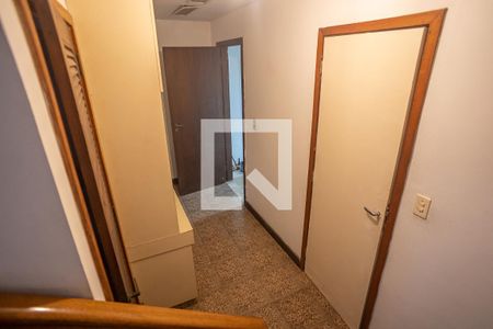 Casa à venda com 800m², 6 quartos e 3 vagassala de máquinas