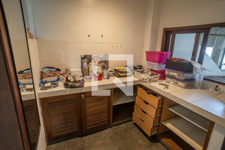 Casa à venda com 800m², 6 quartos e 3 vagasQuarto com closet e suite