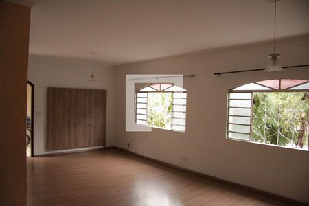 Sala de casa para alugar com 3 quartos, 272m² em Parque Continental I, Guarulhos